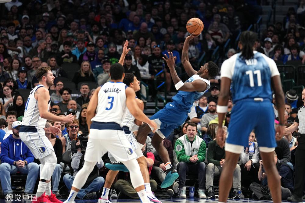 他的表现同 他的表现同