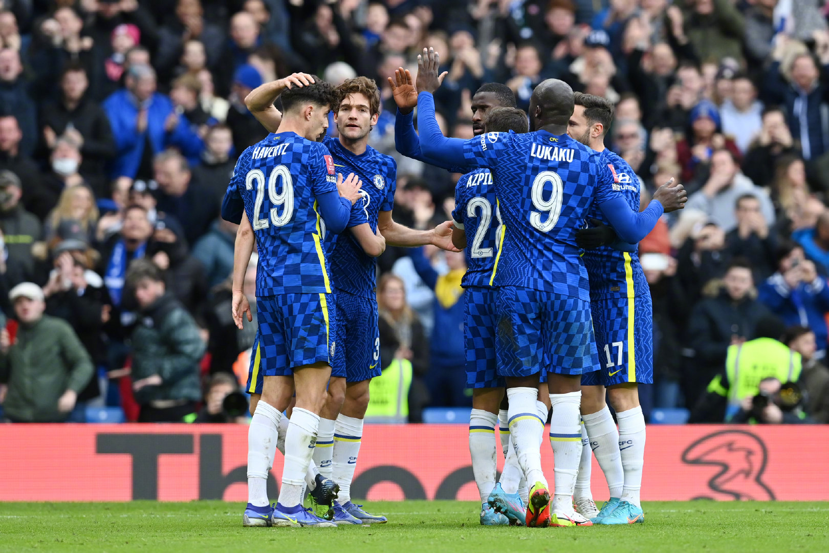 雄鹿的进攻 雄鹿的进攻